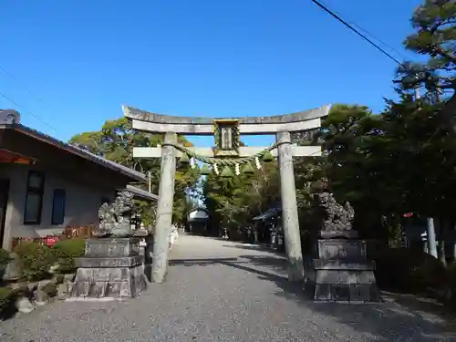 下新川神社の鳥居