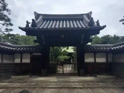 萬福寺の山門・神門