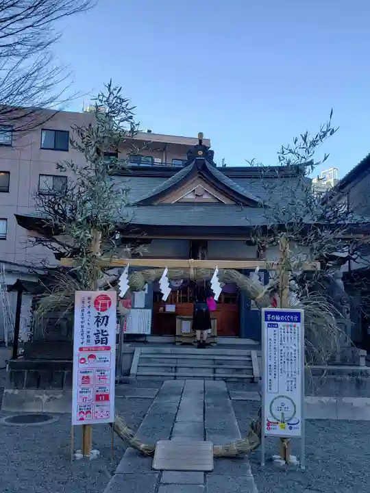 穏田神社の本殿・本堂