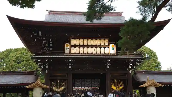 明治神宮の山門・神門