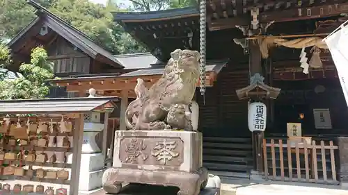 曾屋神社の狛犬