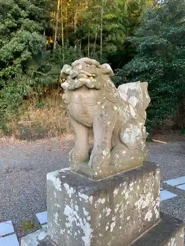 八幡神社の狛犬