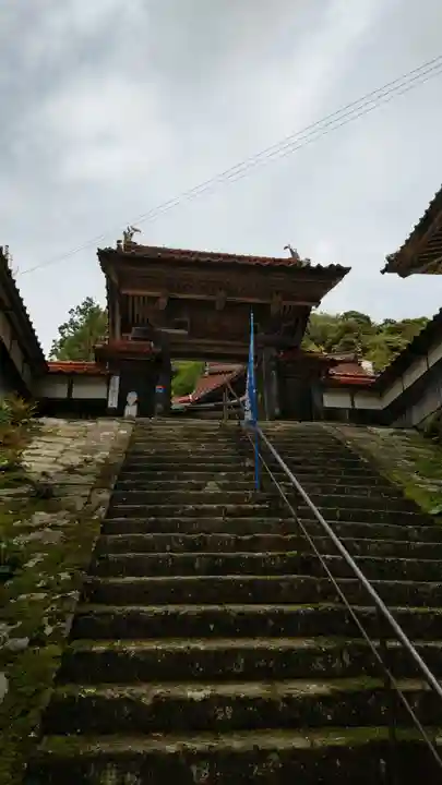 摩尼寺の山門・神門