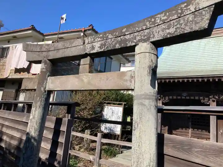 井田三舞稲荷大明神(神奈川県)