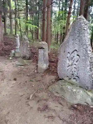 犬の宮猫の宮(山形県)