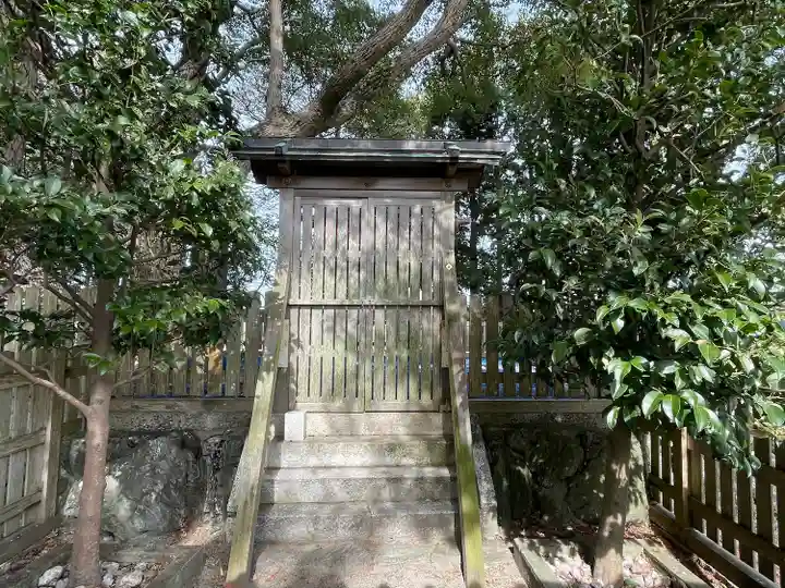 魚海神社の末社・摂社