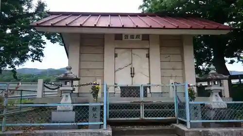 八幡神社の本殿