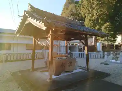 白山神社の手水舎