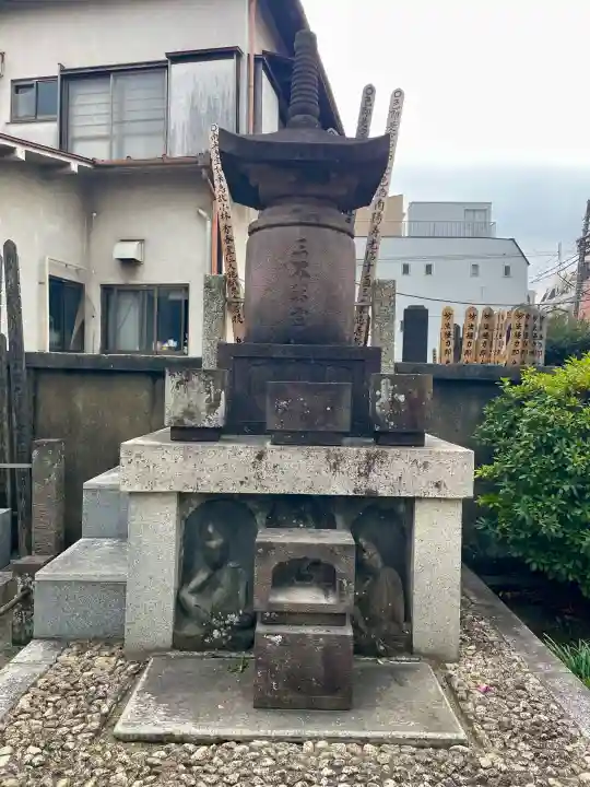 瑞松院の{uncategorized: "未分類", other: "その他", undefined: "問題あり", building: "その他建物", grave: "お墓", sacred_gate: "鳥居", guardian: "狛犬", statue: "像", buddha: "仏像", history: "歴史", nature: "自然", garden: "庭園", animal: "動物", pagoda: "塔", temizu: "手水舎", mountain_gate: "山門・神門", sanctuary: "本殿・本堂", subordinate: "末社・摂社", art: "芸術", scenery: "景色", jizo: "地蔵", ema: "絵馬", goshuin: "御朱印", omikuji: "おみくじ", items: "授与品その他", amulet: "お守り", goshuincho: "御朱印帳", eats: "食事", festival: "お祭り", votive_dance: "神楽", shichigosan: "七五三参", wedding: "結婚式", experience: "体験その他", initially: "初詣", around: "周辺", anti_infection: "感染症対策"}