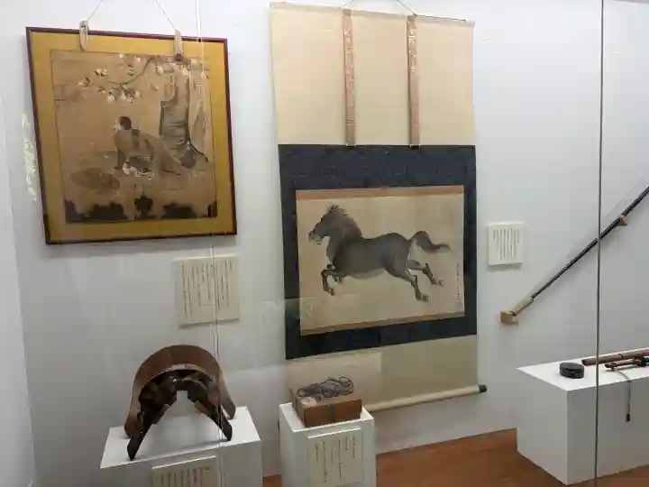 井伊谷宮の{uncategorized: "未分類", other: "その他", undefined: "問題あり", building: "その他建物", grave: "お墓", sacred_gate: "鳥居", guardian: "狛犬", statue: "像", buddha: "仏像", history: "歴史", nature: "自然", garden: "庭園", animal: "動物", pagoda: "塔", temizu: "手水舎", mountain_gate: "山門・神門", sanctuary: "本殿・本堂", subordinate: "末社・摂社", art: "芸術", scenery: "景色", jizo: "地蔵", ema: "絵馬", goshuin: "御朱印", omikuji: "おみくじ", items: "授与品その他", amulet: "お守り", goshuincho: "御朱印帳", eats: "食事", festival: "お祭り", votive_dance: "神楽", shichigosan: "七五三参", wedding: "結婚式", experience: "体験その他", initially: "初詣", around: "周辺", anti_infection: "感染症対策"}