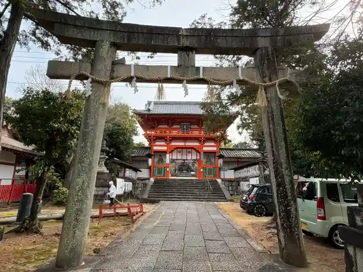 新日吉神宮の{uncategorized: "未分類", other: "その他", undefined: "問題あり", building: "その他建物", grave: "お墓", sacred_gate: "鳥居", guardian: "狛犬", statue: "像", buddha: "仏像", history: "歴史", nature: "自然", garden: "庭園", animal: "動物", pagoda: "塔", temizu: "手水舎", mountain_gate: "山門・神門", sanctuary: "本殿・本堂", subordinate: "末社・摂社", art: "芸術", scenery: "景色", jizo: "地蔵", ema: "絵馬", goshuin: "御朱印", omikuji: "おみくじ", items: "授与品その他", amulet: "お守り", goshuincho: "御朱印帳", eats: "食事", festival: "お祭り", votive_dance: "神楽", shichigosan: "七五三参", wedding: "結婚式", experience: "体験その他", initially: "初詣", around: "周辺", anti_infection: "感染症対策"}
