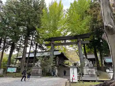 諏訪大社上社前宮(長野県)