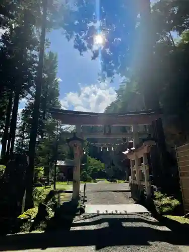 達谷窟毘沙門堂の{uncategorized: "未分類", other: "その他", undefined: "問題あり", building: "その他建物", grave: "お墓", sacred_gate: "鳥居", guardian: "狛犬", statue: "像", buddha: "仏像", history: "歴史", nature: "自然", garden: "庭園", animal: "動物", pagoda: "塔", temizu: "手水舎", mountain_gate: "山門・神門", sanctuary: "本殿・本堂", subordinate: "末社・摂社", art: "芸術", scenery: "景色", jizo: "地蔵", ema: "絵馬", goshuin: "御朱印", omikuji: "おみくじ", items: "授与品その他", amulet: "お守り", goshuincho: "御朱印帳", eats: "食事", festival: "お祭り", votive_dance: "神楽", shichigosan: "七五三参", wedding: "結婚式", experience: "体験その他", initially: "初詣", around: "周辺", anti_infection: "感染症対策"}