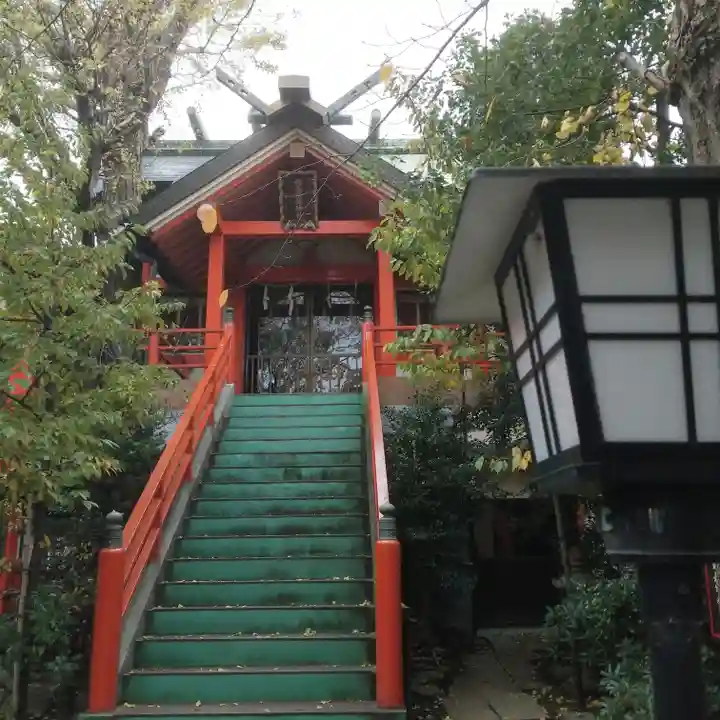 於玉稲荷神社の本殿・本堂