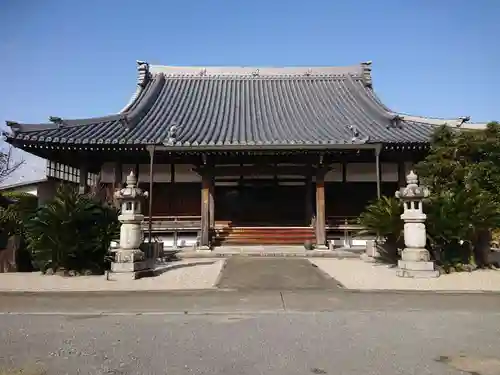 西雲寺の本殿・本堂