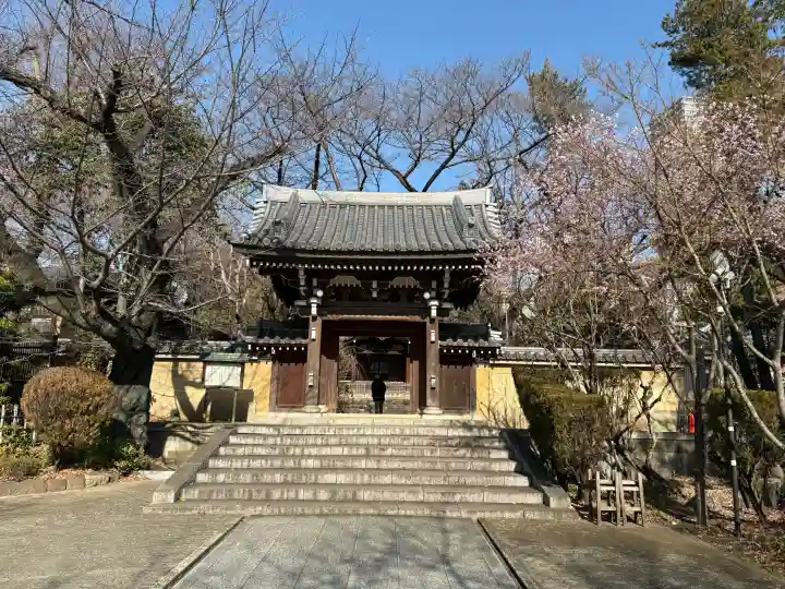 法明寺の{uncategorized: "未分類", other: "その他", undefined: "問題あり", building: "その他建物", grave: "お墓", sacred_gate: "鳥居", guardian: "狛犬", statue: "像", buddha: "仏像", history: "歴史", nature: "自然", garden: "庭園", animal: "動物", pagoda: "塔", temizu: "手水舎", mountain_gate: "山門・神門", sanctuary: "本殿・本堂", subordinate: "末社・摂社", art: "芸術", scenery: "景色", jizo: "地蔵", ema: "絵馬", goshuin: "御朱印", omikuji: "おみくじ", items: "授与品その他", amulet: "お守り", goshuincho: "御朱印帳", eats: "食事", festival: "お祭り", votive_dance: "神楽", shichigosan: "七五三参", wedding: "結婚式", experience: "体験その他", initially: "初詣", around: "周辺", anti_infection: "感染症対策"}
