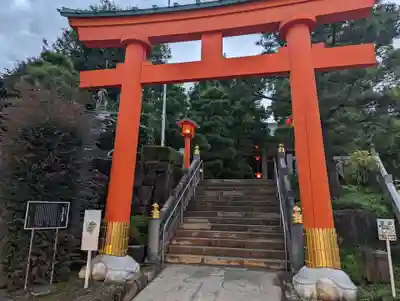 穴八幡宮の鳥居