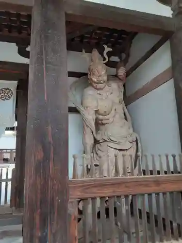 法隆寺の像