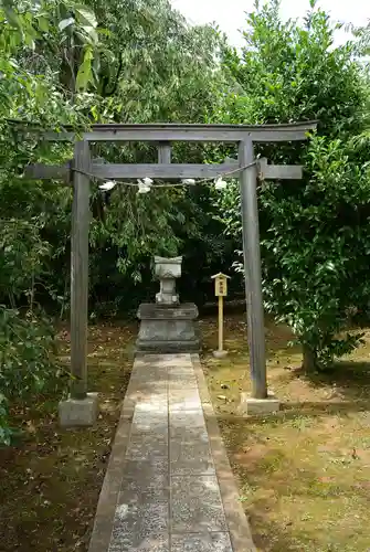 比々多神社元宮の鳥居