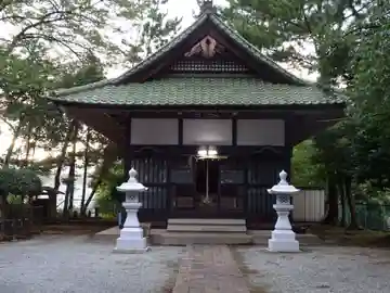 八幡神社の本殿・本堂