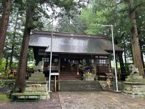 山家神社の本殿