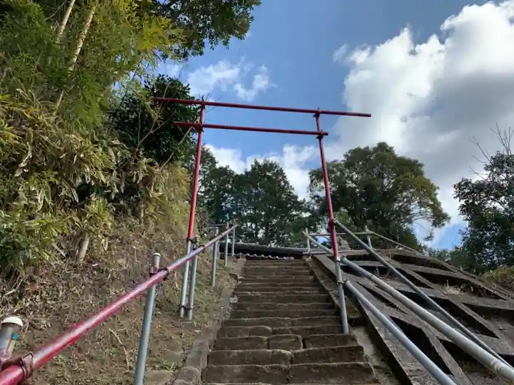 八幡神社の鳥居