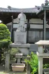 高雲寺の像