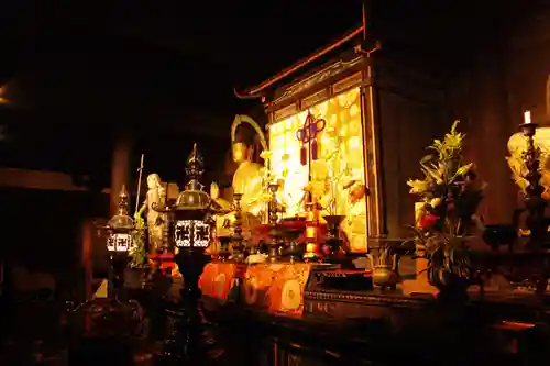 国宝　長寿寺の本殿・本堂