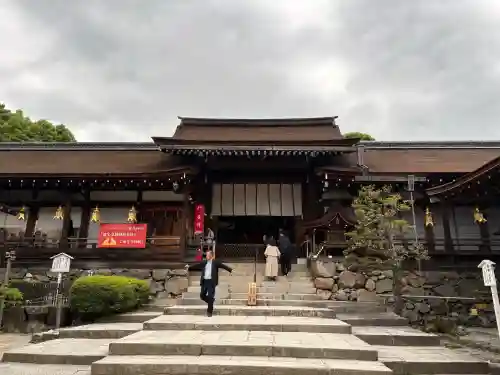 賀茂別雷神社（上賀茂神社）の{uncategorized: "未分類", other: "その他", undefined: "問題あり", building: "その他建物", grave: "お墓", sacred_gate: "鳥居", guardian: "狛犬", statue: "像", buddha: "仏像", history: "歴史", nature: "自然", garden: "庭園", animal: "動物", pagoda: "塔", temizu: "手水舎", mountain_gate: "山門・神門", sanctuary: "本殿・本堂", subordinate: "末社・摂社", art: "芸術", scenery: "景色", jizo: "地蔵", ema: "絵馬", goshuin: "御朱印", omikuji: "おみくじ", items: "授与品その他", amulet: "お守り", goshuincho: "御朱印帳", eats: "食事", festival: "お祭り", votive_dance: "神楽", shichigosan: "七五三参", wedding: "結婚式", experience: "体験その他", initially: "初詣", around: "周辺", anti_infection: "感染症対策"}