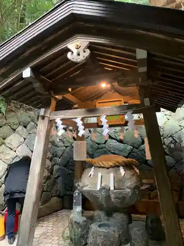狭井坐大神荒魂神社(狭井神社)(奈良県)