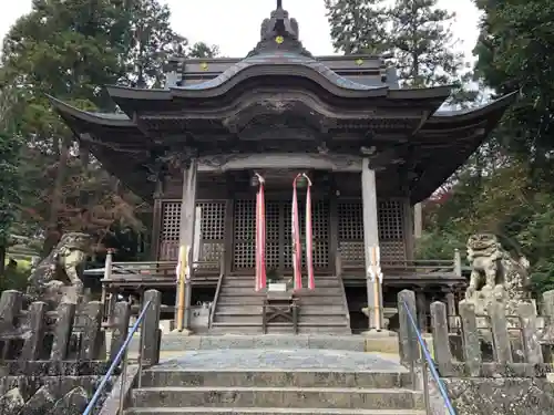 荒穂神社の本殿