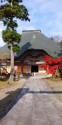 西生寺の本殿・本堂