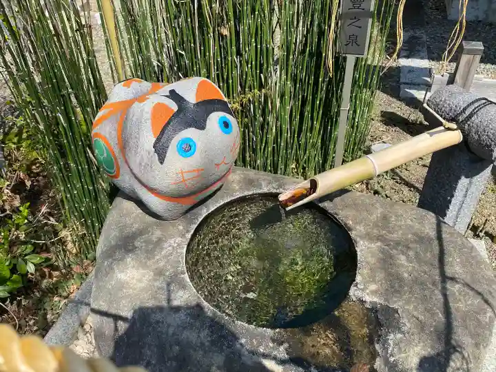 阿豆佐味天神社 立川水天宮の手水舎