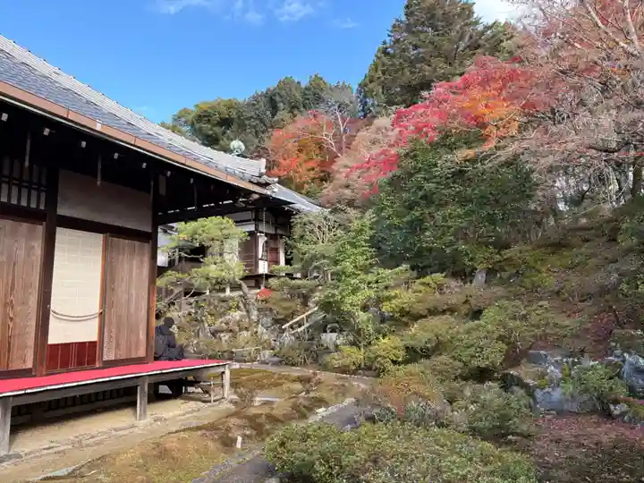 霊鑑寺門跡(京都府)