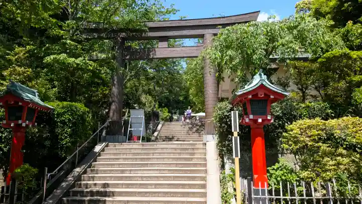 江島神社の{uncategorized: "未分類", other: "その他", undefined: "問題あり", building: "その他建物", grave: "お墓", sacred_gate: "鳥居", guardian: "狛犬", statue: "像", buddha: "仏像", history: "歴史", nature: "自然", garden: "庭園", animal: "動物", pagoda: "塔", temizu: "手水舎", mountain_gate: "山門・神門", sanctuary: "本殿・本堂", subordinate: "末社・摂社", art: "芸術", scenery: "景色", jizo: "地蔵", ema: "絵馬", goshuin: "御朱印", omikuji: "おみくじ", items: "授与品その他", amulet: "お守り", goshuincho: "御朱印帳", eats: "食事", festival: "お祭り", votive_dance: "神楽", shichigosan: "七五三参", wedding: "結婚式", experience: "体験その他", initially: "初詣", around: "周辺", anti_infection: "感染症対策"}