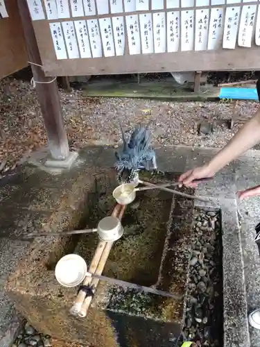 梅宮大社の手水舎