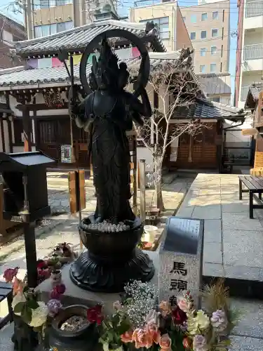 平等寺（因幡堂）の{uncategorized: "未分類", other: "その他", undefined: "問題あり", building: "その他建物", grave: "お墓", sacred_gate: "鳥居", guardian: "狛犬", statue: "像", buddha: "仏像", history: "歴史", nature: "自然", garden: "庭園", animal: "動物", pagoda: "塔", temizu: "手水舎", mountain_gate: "山門・神門", sanctuary: "本殿・本堂", subordinate: "末社・摂社", art: "芸術", scenery: "景色", jizo: "地蔵", ema: "絵馬", goshuin: "御朱印", omikuji: "おみくじ", items: "授与品その他", amulet: "お守り", goshuincho: "御朱印帳", eats: "食事", festival: "お祭り", votive_dance: "神楽", shichigosan: "七五三参", wedding: "結婚式", experience: "体験その他", initially: "初詣", around: "周辺", anti_infection: "感染症対策"}