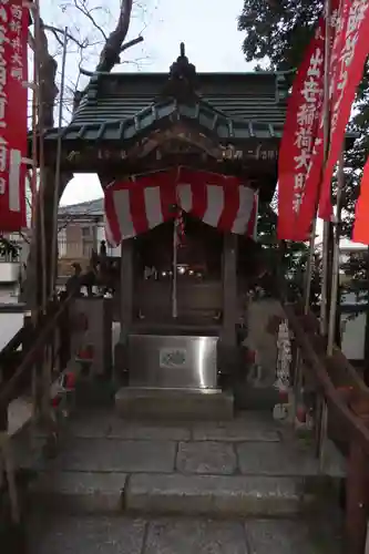 西新井大師総持寺の本殿・本堂