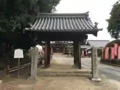 萬徳寺の山門