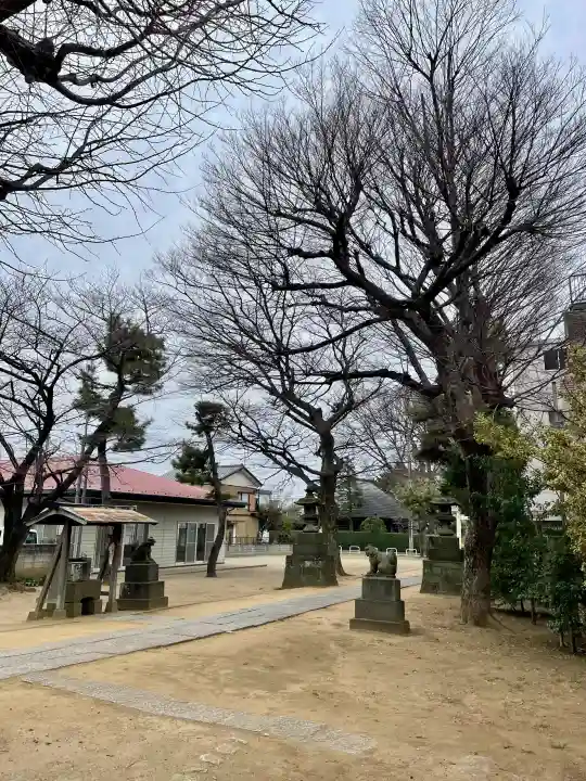 上小岩天祖神社の{uncategorized: "未分類", other: "その他", undefined: "問題あり", building: "その他建物", grave: "お墓", sacred_gate: "鳥居", guardian: "狛犬", statue: "像", buddha: "仏像", history: "歴史", nature: "自然", garden: "庭園", animal: "動物", pagoda: "塔", temizu: "手水舎", mountain_gate: "山門・神門", sanctuary: "本殿・本堂", subordinate: "末社・摂社", art: "芸術", scenery: "景色", jizo: "地蔵", ema: "絵馬", goshuin: "御朱印", omikuji: "おみくじ", items: "授与品その他", amulet: "お守り", goshuincho: "御朱印帳", eats: "食事", festival: "お祭り", votive_dance: "神楽", shichigosan: "七五三参", wedding: "結婚式", experience: "体験その他", initially: "初詣", around: "周辺", anti_infection: "感染症対策"}