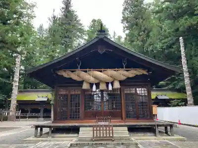 諏訪大社下社春宮(長野県)