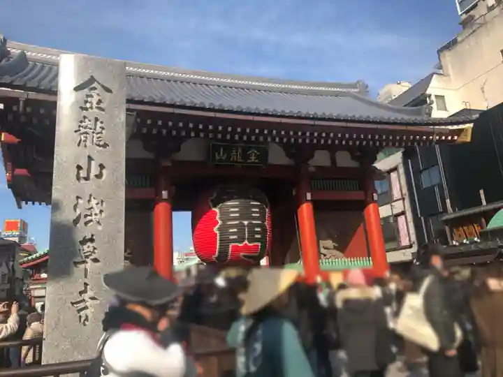 浅草寺の山門・神門