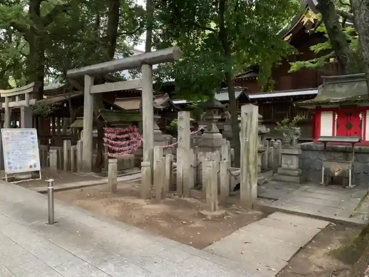 若宮八幡社の末社・摂社