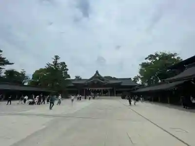 寒川神社の{uncategorized: "未分類", other: "その他", undefined: "問題あり", building: "その他建物", grave: "お墓", sacred_gate: "鳥居", guardian: "狛犬", statue: "像", buddha: "仏像", history: "歴史", nature: "自然", garden: "庭園", animal: "動物", pagoda: "塔", temizu: "手水舎", mountain_gate: "山門・神門", sanctuary: "本殿・本堂", subordinate: "末社・摂社", art: "芸術", scenery: "景色", jizo: "地蔵", ema: "絵馬", goshuin: "御朱印", omikuji: "おみくじ", items: "授与品その他", amulet: "お守り", goshuincho: "御朱印帳", eats: "食事", festival: "お祭り", votive_dance: "神楽", shichigosan: "七五三参", wedding: "結婚式", experience: "体験その他", initially: "初詣", around: "周辺", anti_infection: "感染症対策"}