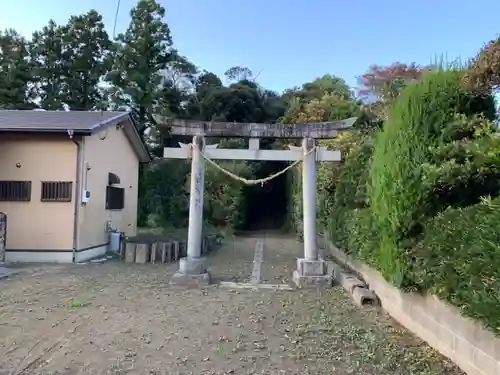 八幡神社の鳥居