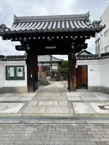 西念寺の山門