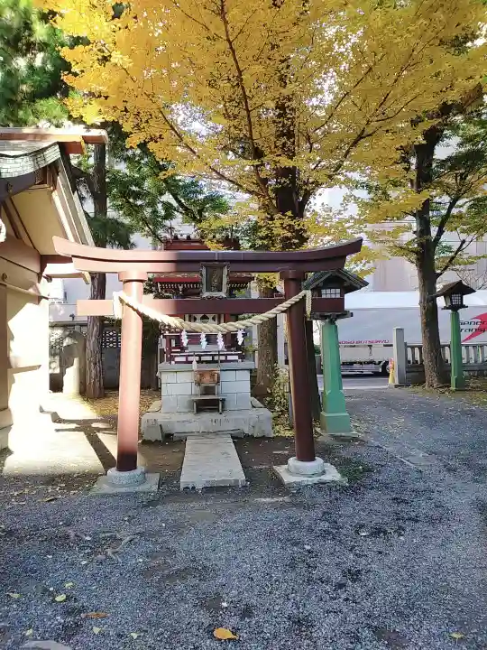 三吉神社の末社・摂社