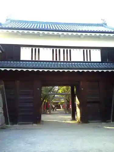 眞田神社の山門