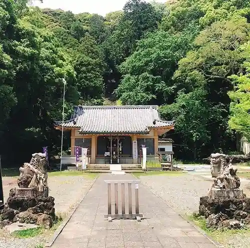 八幡神社の狛犬