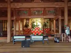 竜讃寺の本殿